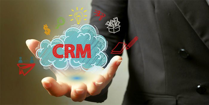 CRM چیست؛ آشنایی با اهمیت و کاربرد مدیریت ارتباط با مشتری در کسب‌و‌کارها